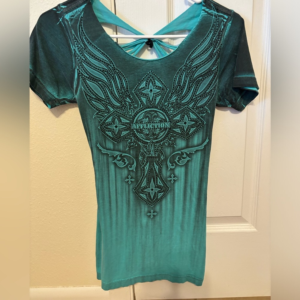 XS Affliction Shirt